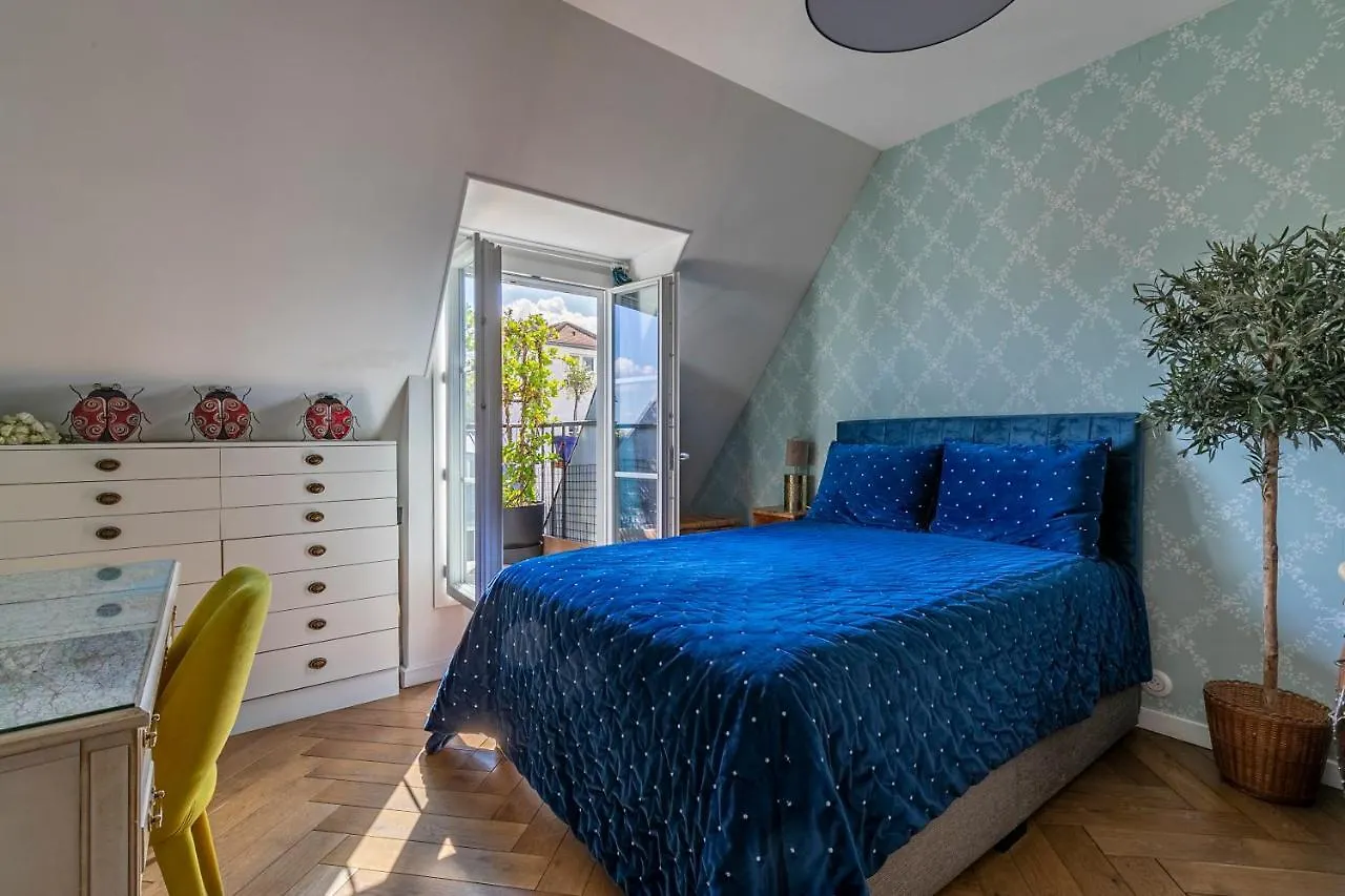 Centre Dernier Etage Vue Ascenseur Διαμέρισμα *