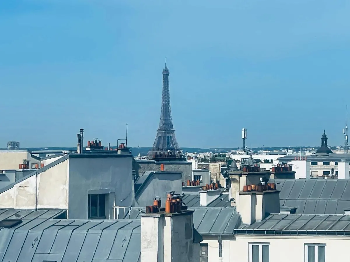 Centre Dernier Etage Vue Ascenseur *