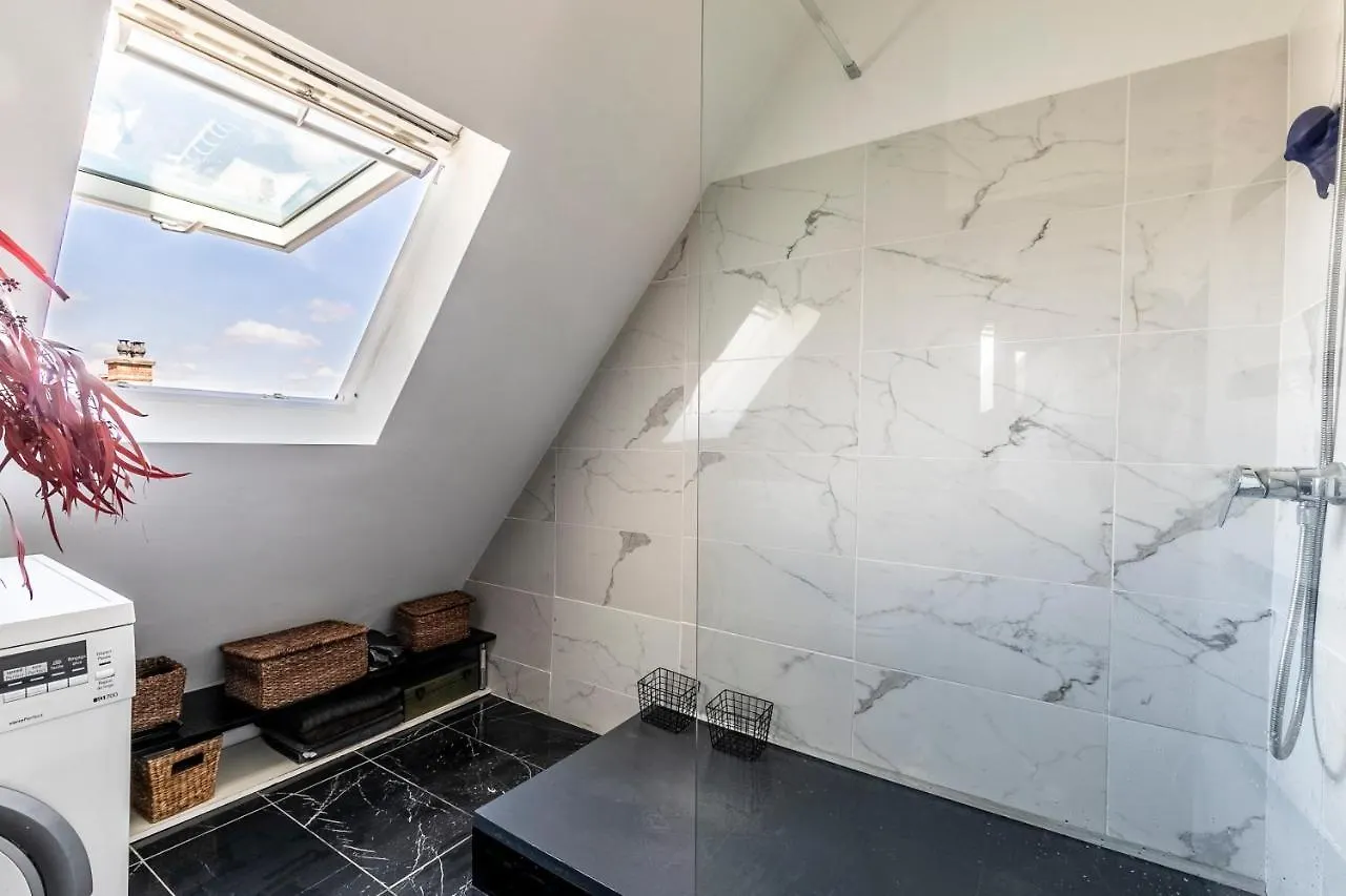 Centre Dernier Etage Vue Ascenseur 파리